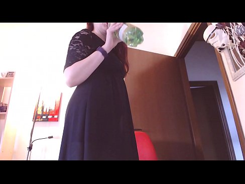 ❤️ Një skllav i nënshtruar që i pëlqejnë brekët e pista dhe të shijshme detyrohet të masturbojë pasi shikon këtë video! ❤ Porno në sq.rionews.top ️❤