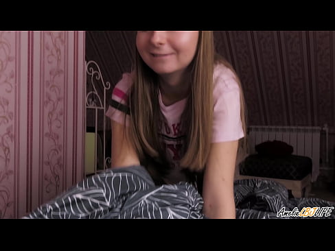 ❤️ Blondie thith thellë BFF-në e saj dhe merr spermë në gojën e saj ❤ Porno në sq.rionews.top ️❤